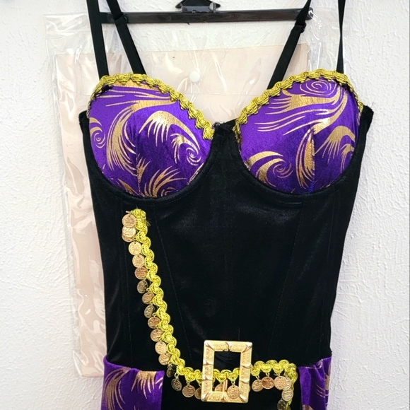 Dreamgirl Halloween Surrender The Booty costume - Picture 6 of 10